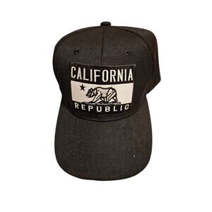 NWT California Republic snapback hat.